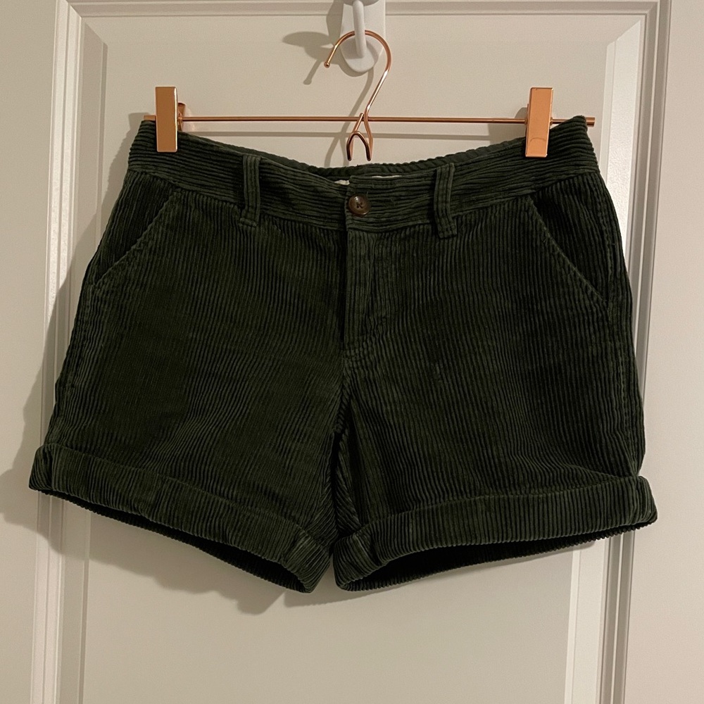 OLD NAVY Olive, High-Wasted Corduroy Shorts w/Pockets, Size 0